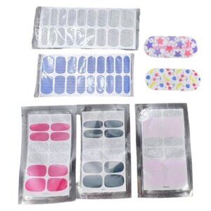 Lot of 5 Press On Nail Packs (Essie) +‎ 2 Nail Boards NEW Gift Nail Set Colorful